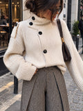 Gilet pull  « ÉCRU» col montant et boutons noir